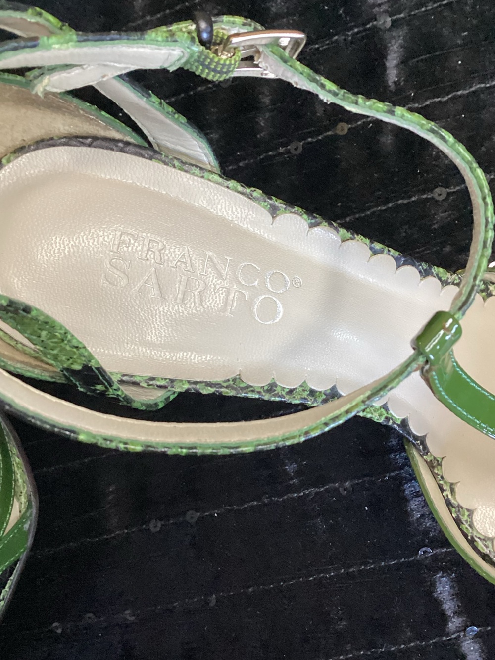 Vintage Franco Sarto Green Snake-Print T-Strap Heels 8M - Picture 9 of 14